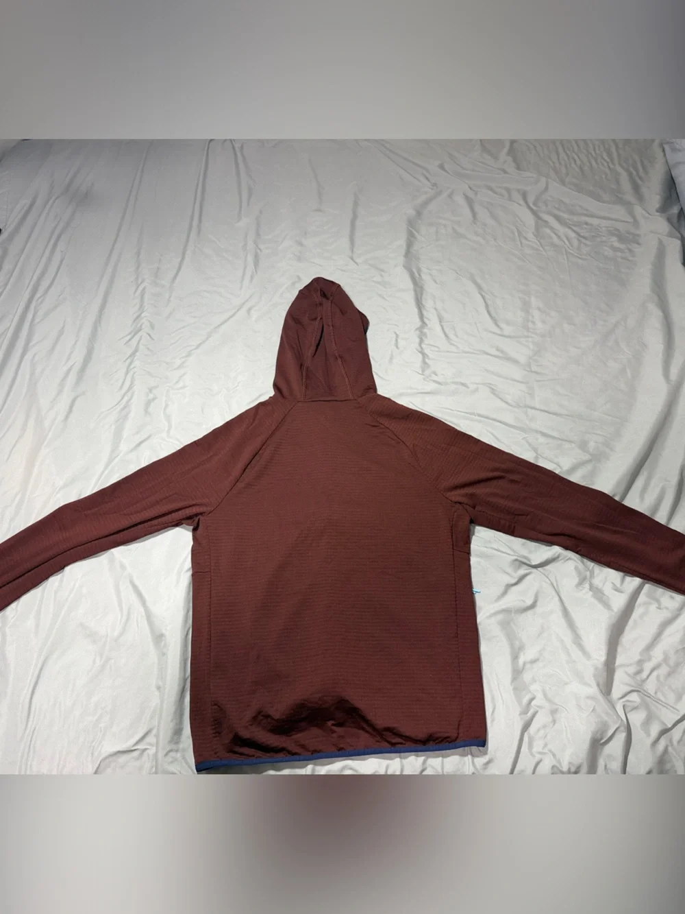cotopaxi Men’s Medium Rust Hooded Performance Jacket with Navy Chest Pocket